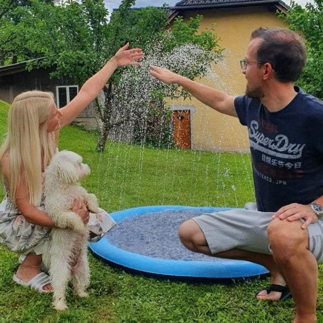 DogSplash - Refreshing Dog Sprinkler